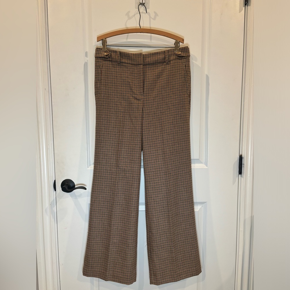 Talbots Greenwich Pant. Size 10. Tan pattern pant.